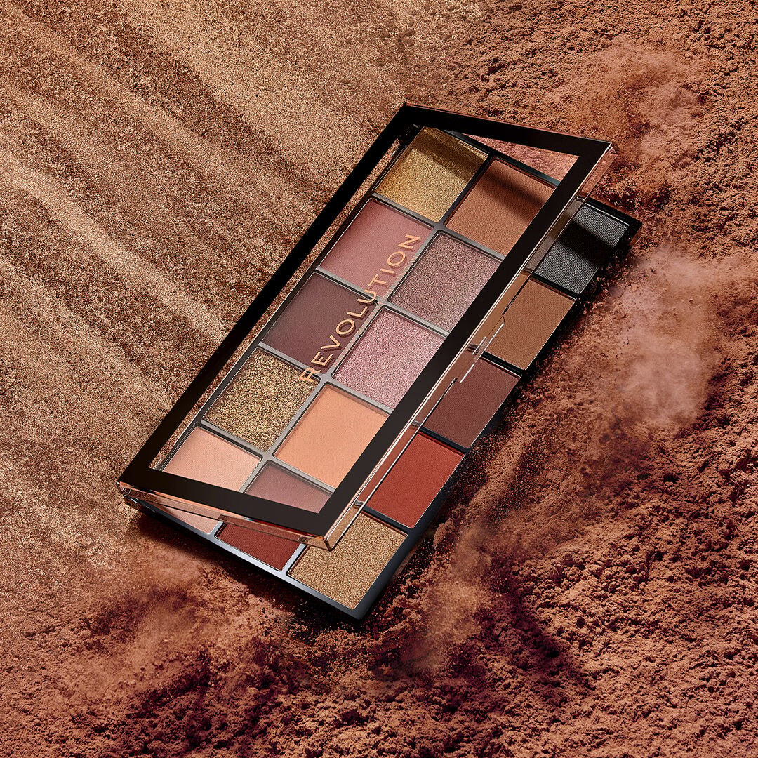 Revolution Reloaded Eyeshadow Palette Velvet Rose