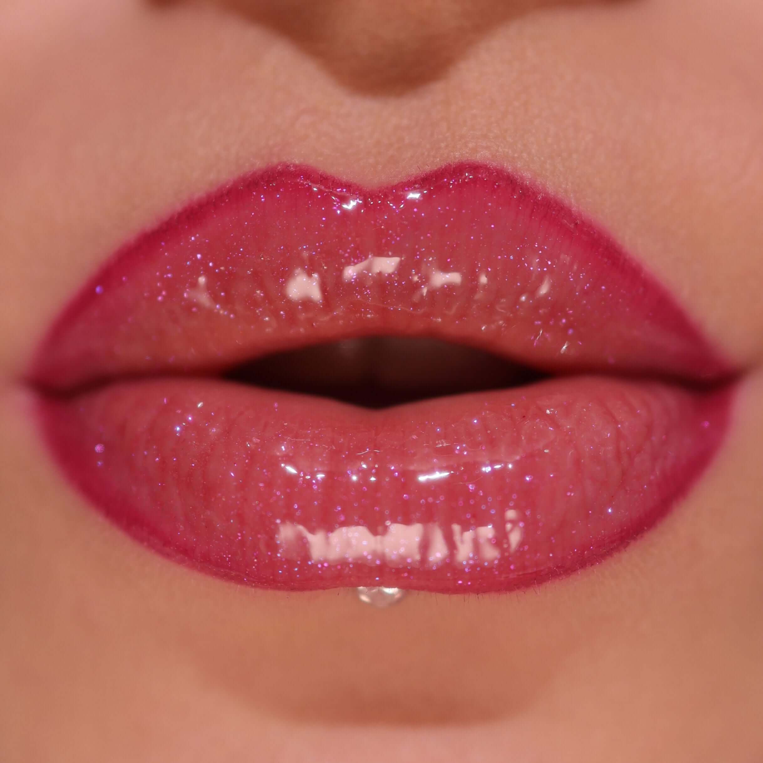 Revolution Pout Bomb Shimmer Gloss