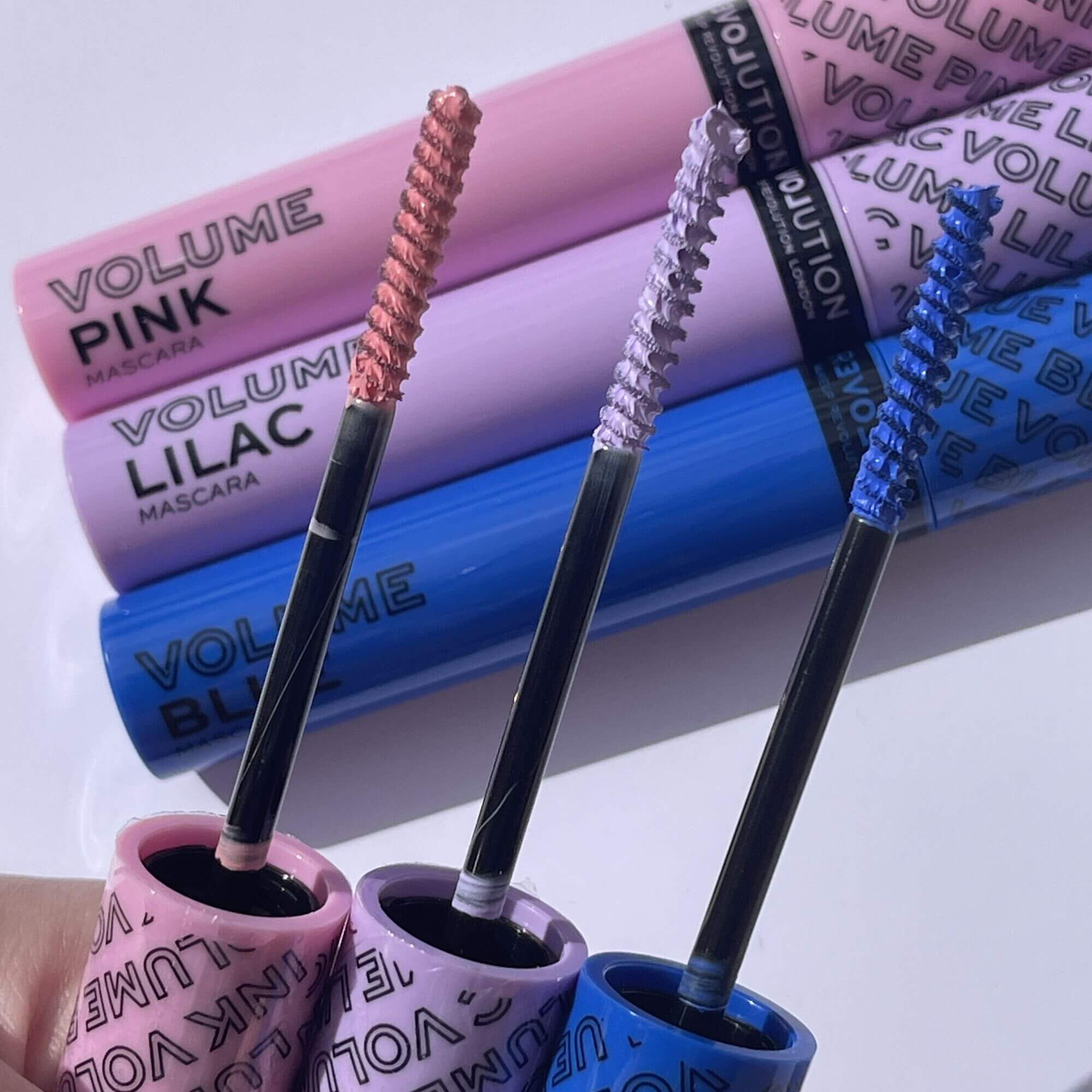 Relove Volume Blue Mascara