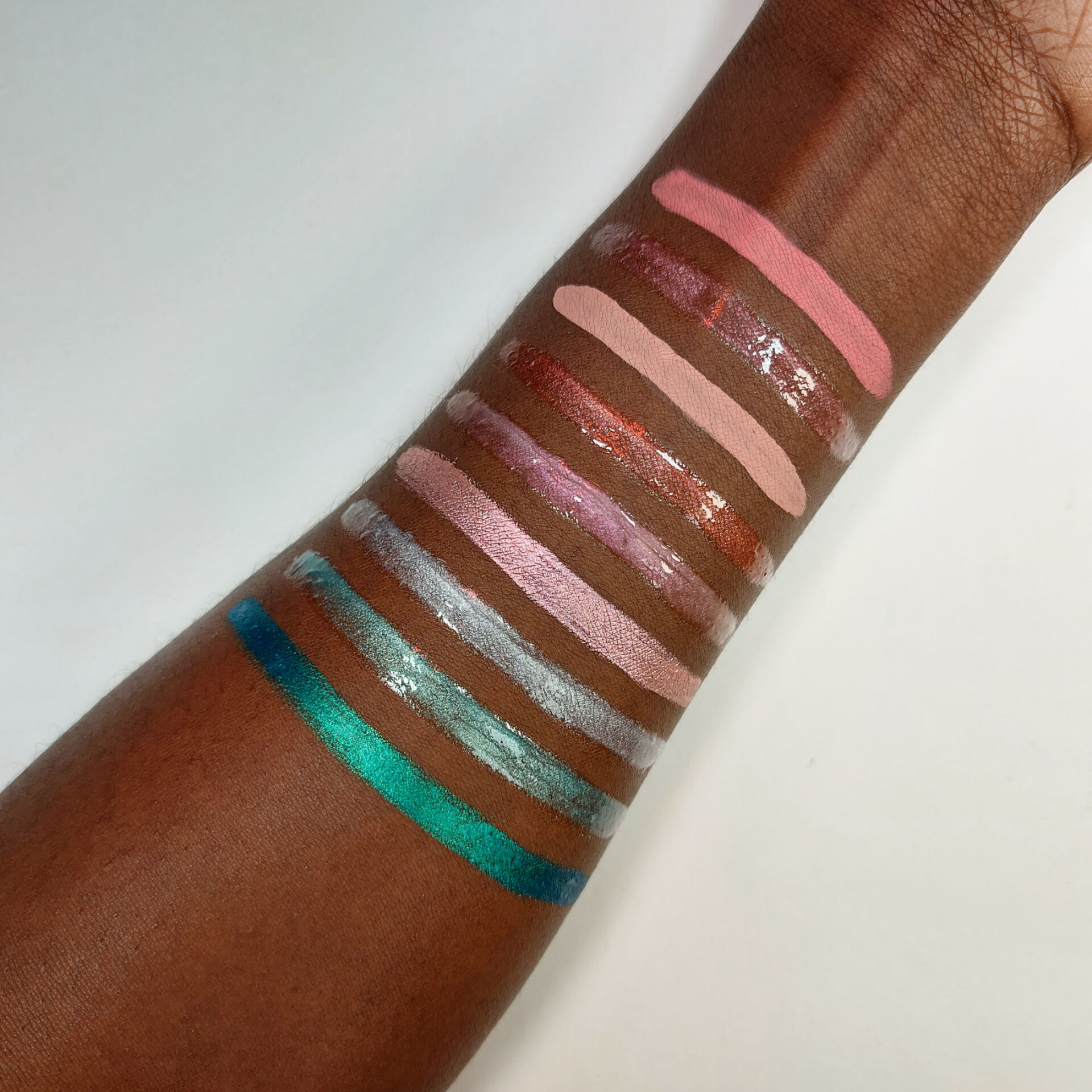 Makeup Revolution Double Up Liquid Eyeshadow Luminous Bronze