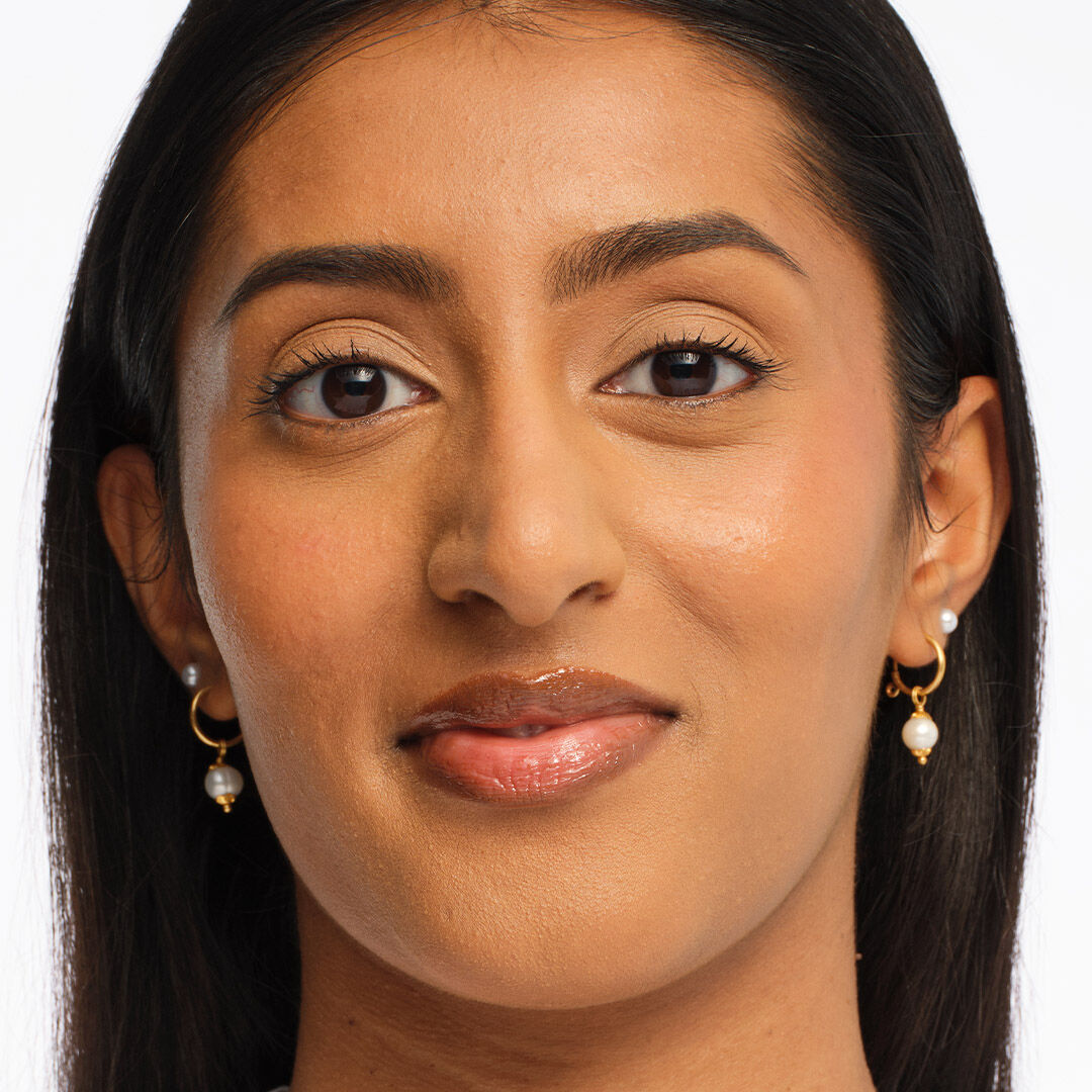 Revolution Skin Silk Radiant Satin Serum Foundation F12.5C