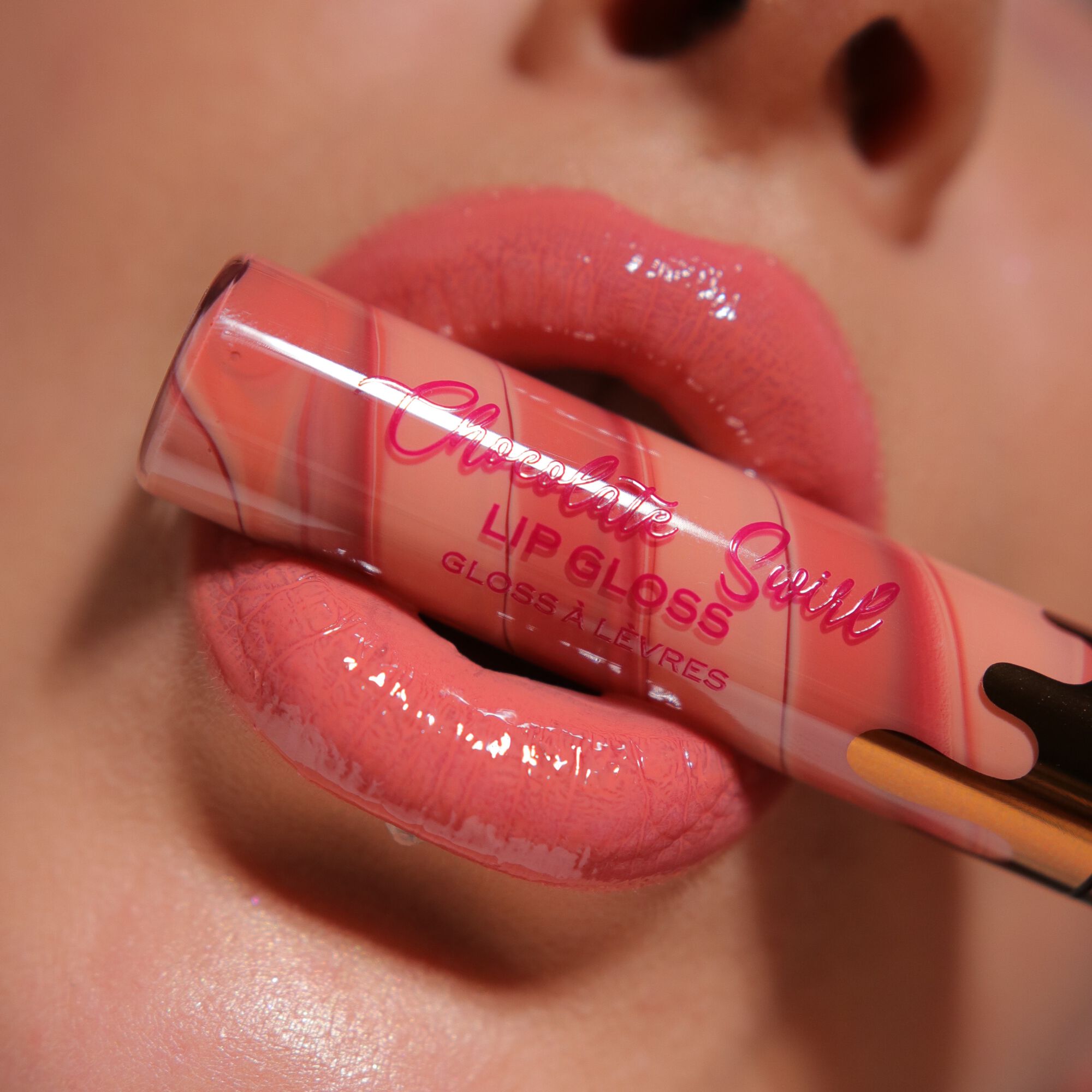 I Heart Revolution Soft Swirl Gloss Chocolate Lip Toffee Crunch
