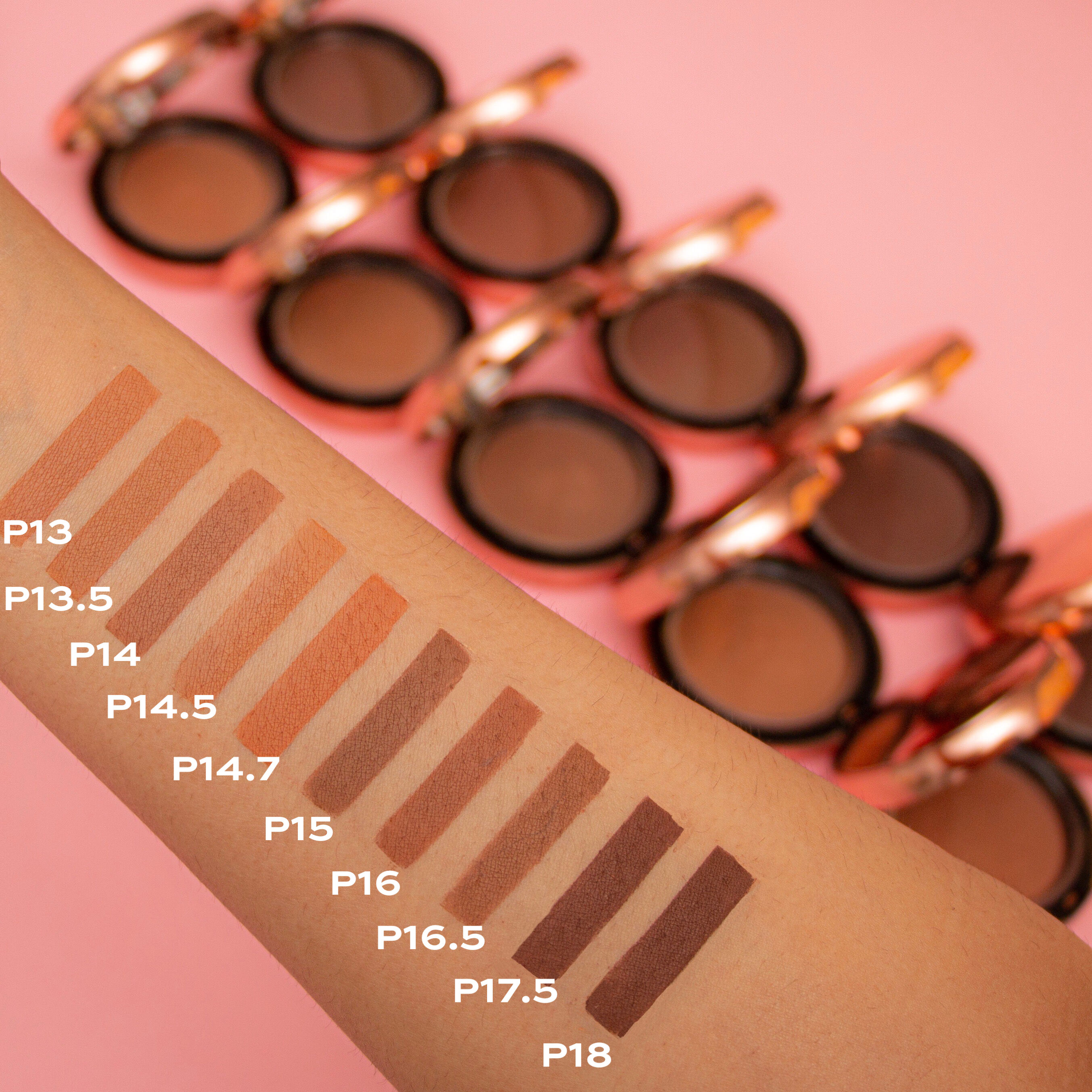 Makeup Revolution Conceal & Define Powder Foundation