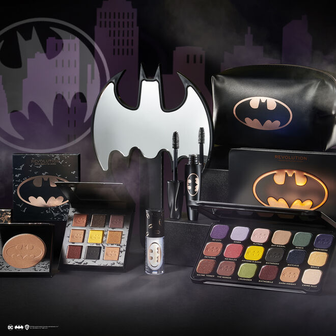 Batman™ X Makeup Revolution Bat Light Highlighter | Revolution Beauty