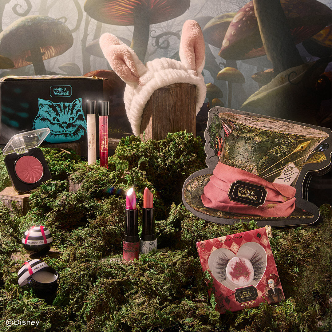 Disney&rsquo;s Alice in Wonderland & Revolution Red Queen False Lashes