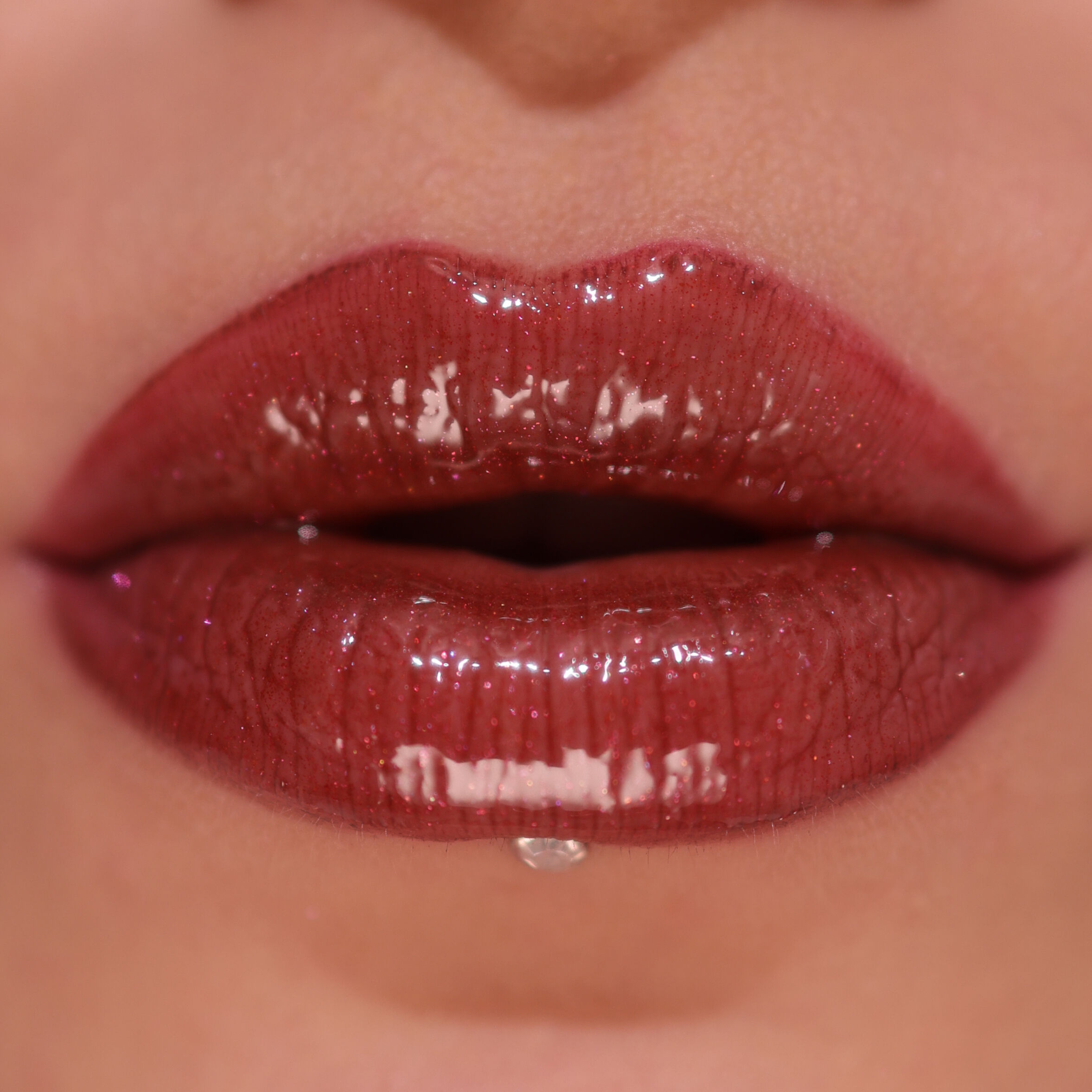 Revolution Pout Bomb Shimmer Gloss Chocolate Sparkle