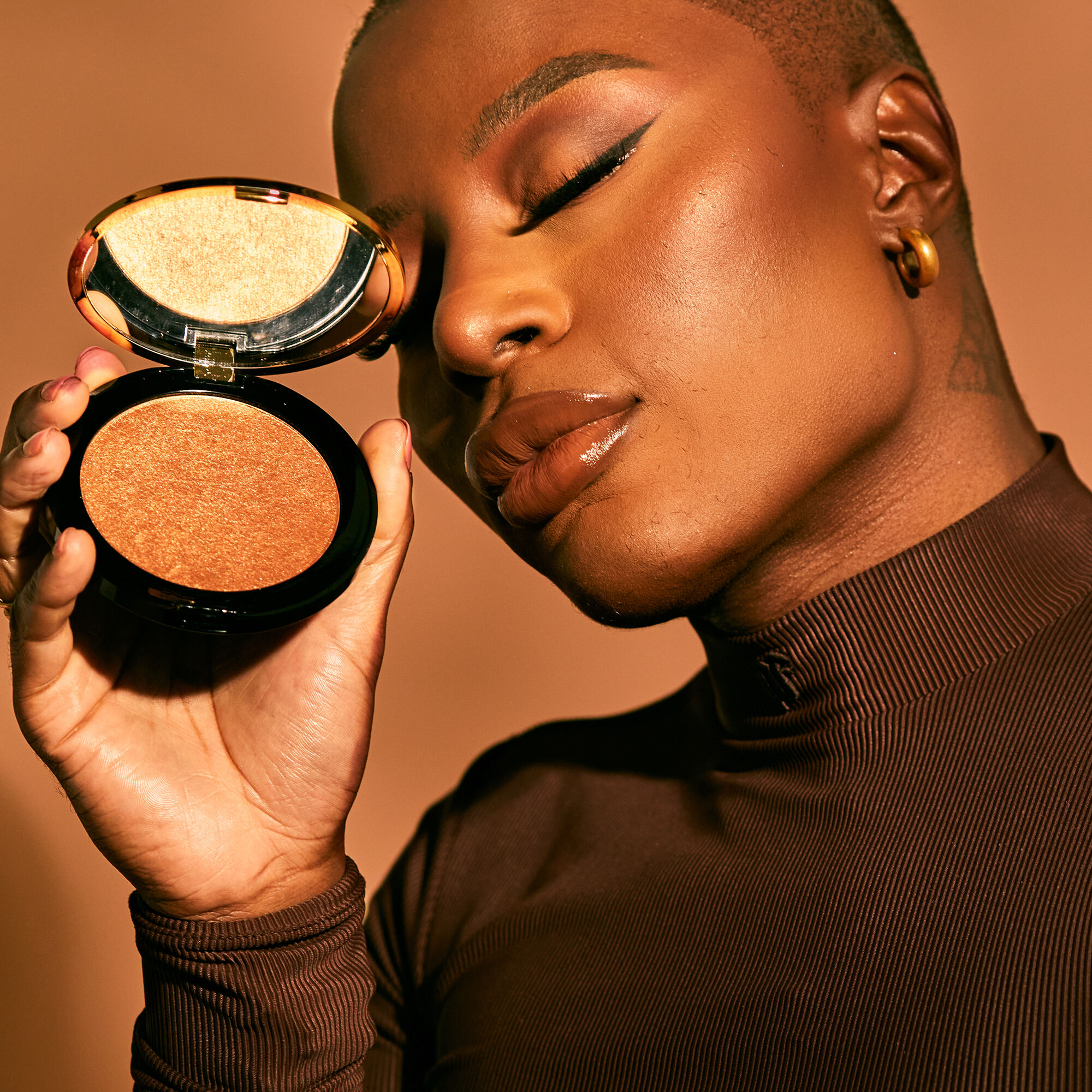 Makeup Revolution x The Plastic Boy Splendour Highlighter