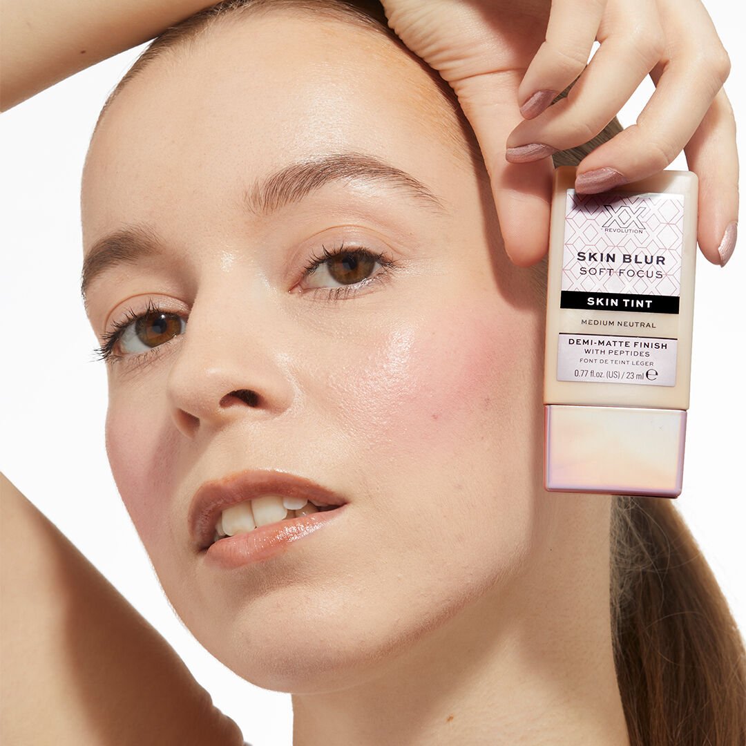 XX Revolution Skin Blur Soft Focus Skin Tint