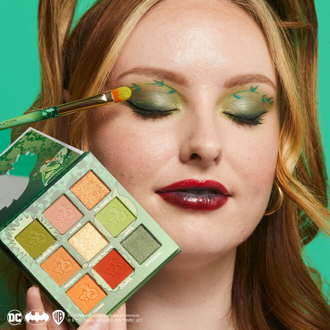 DC x Makeup Revolution Poison Ivy Botanical Beauty Eyeshadow Palette
