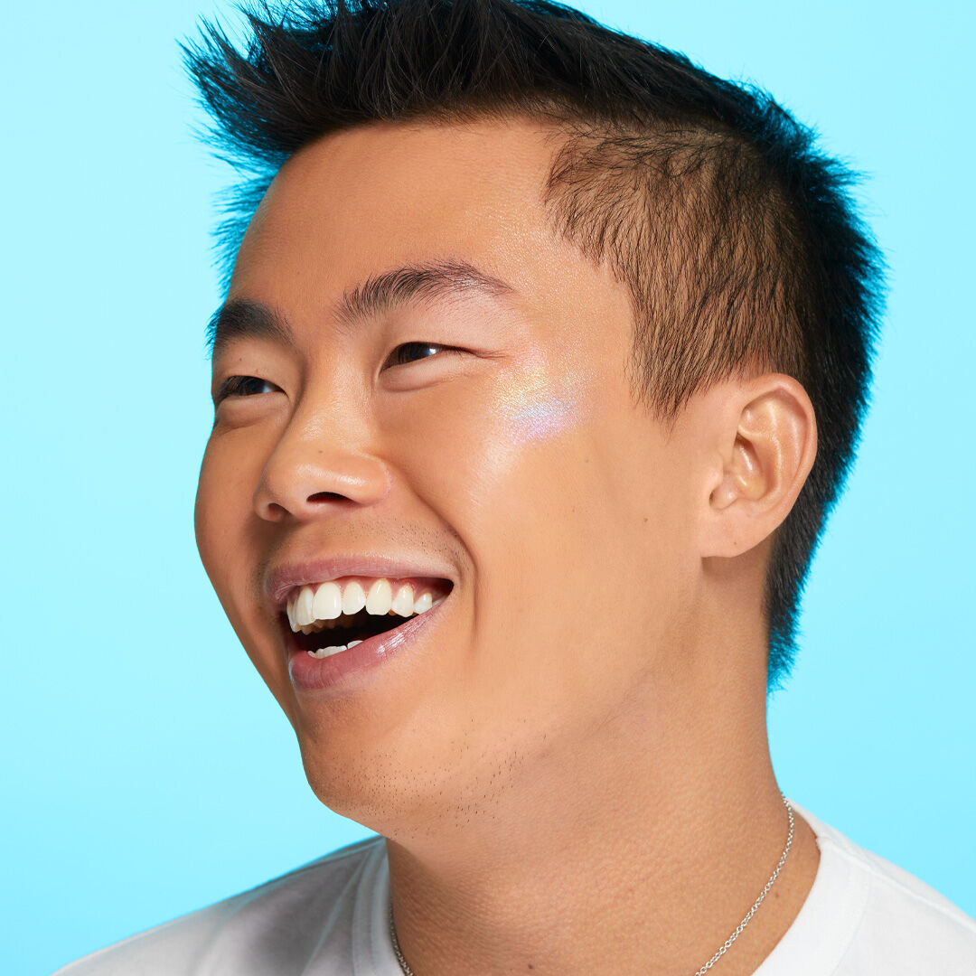 Makeup Revolution Beam Bright Rainbow Highlighter