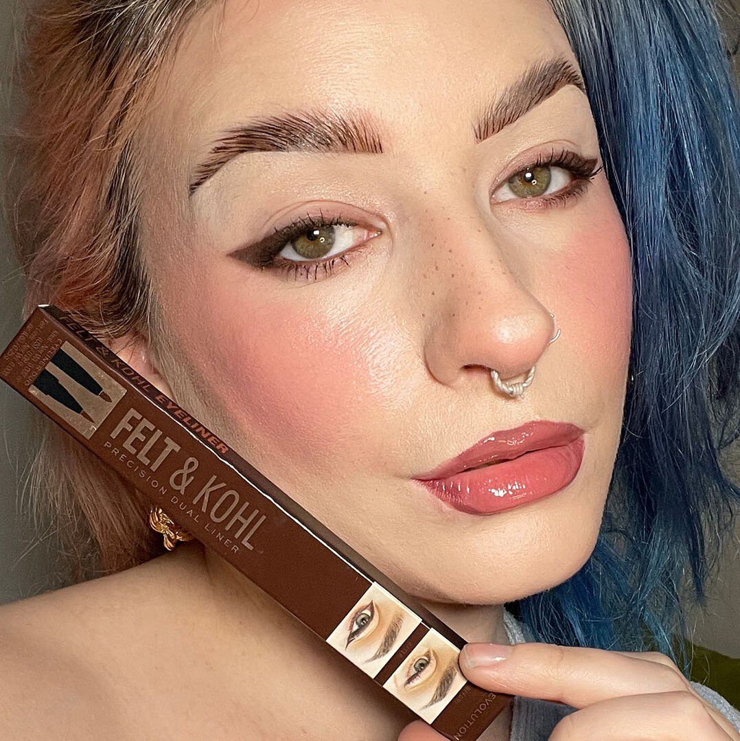 Makeup Revolution Felt & Kohl Eyeliner Brown