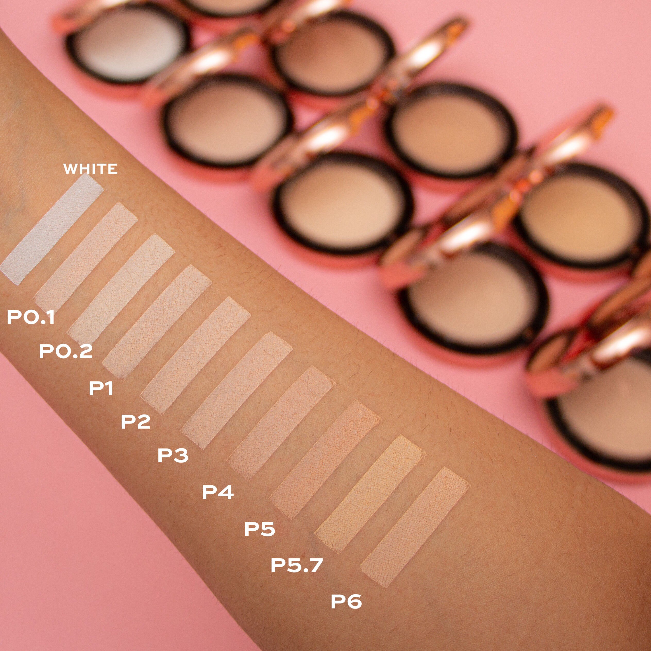 Makeup Revolution Conceal & Define Powder Foundation Revolution Beauty