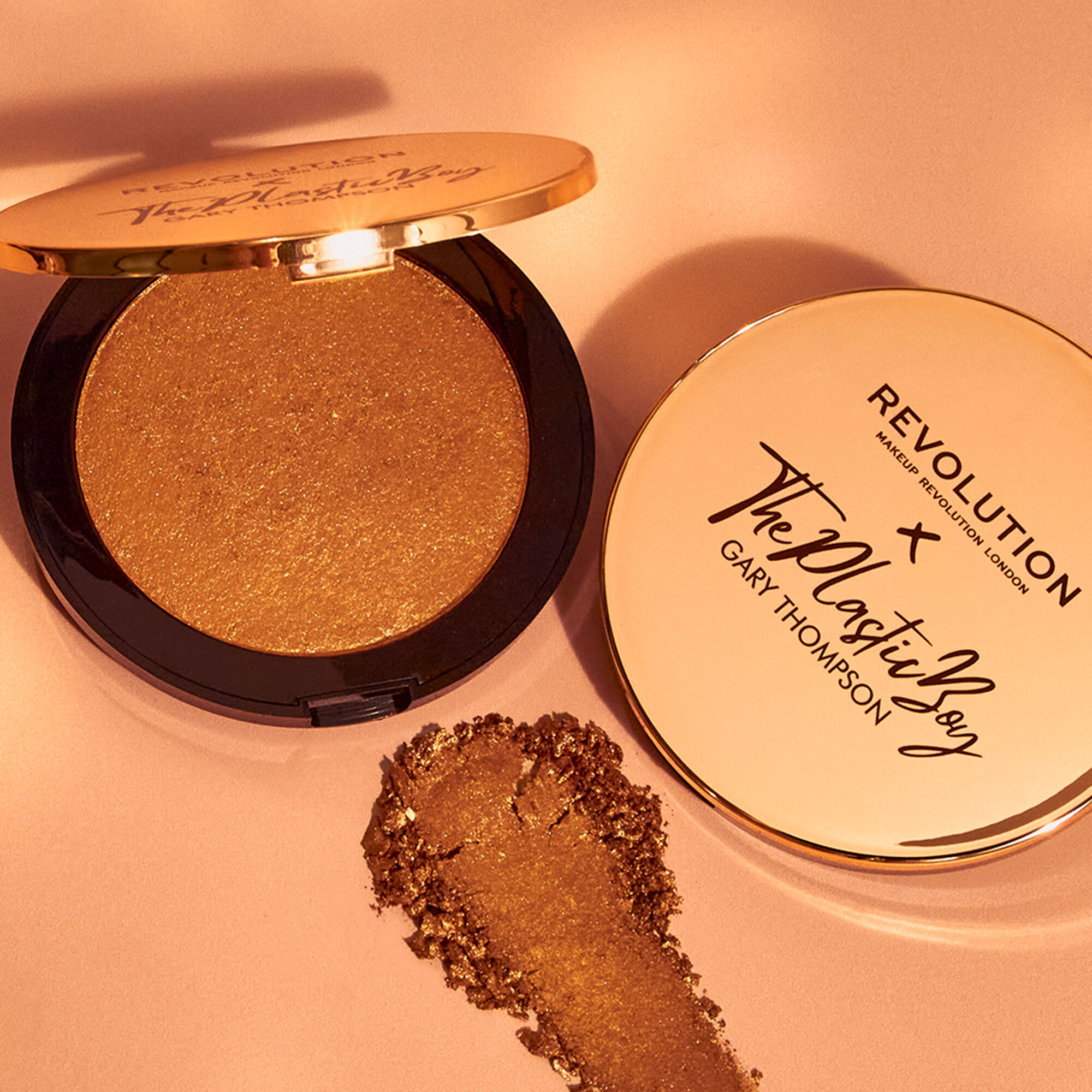 Makeup Revolution x The Plastic Boy Splendour Highlighter