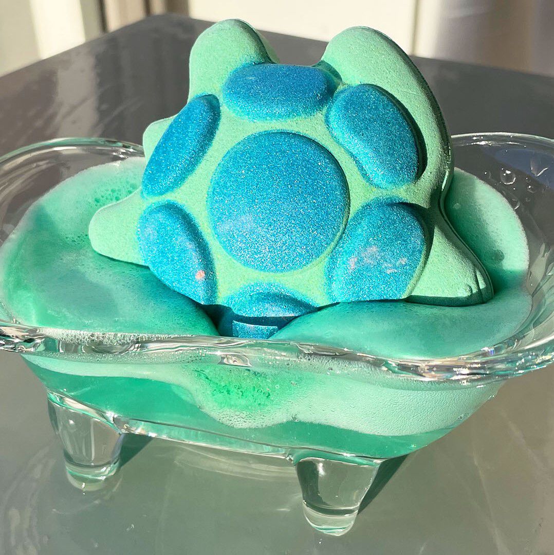 I Heart Revolution Turtle Bath Fizzer