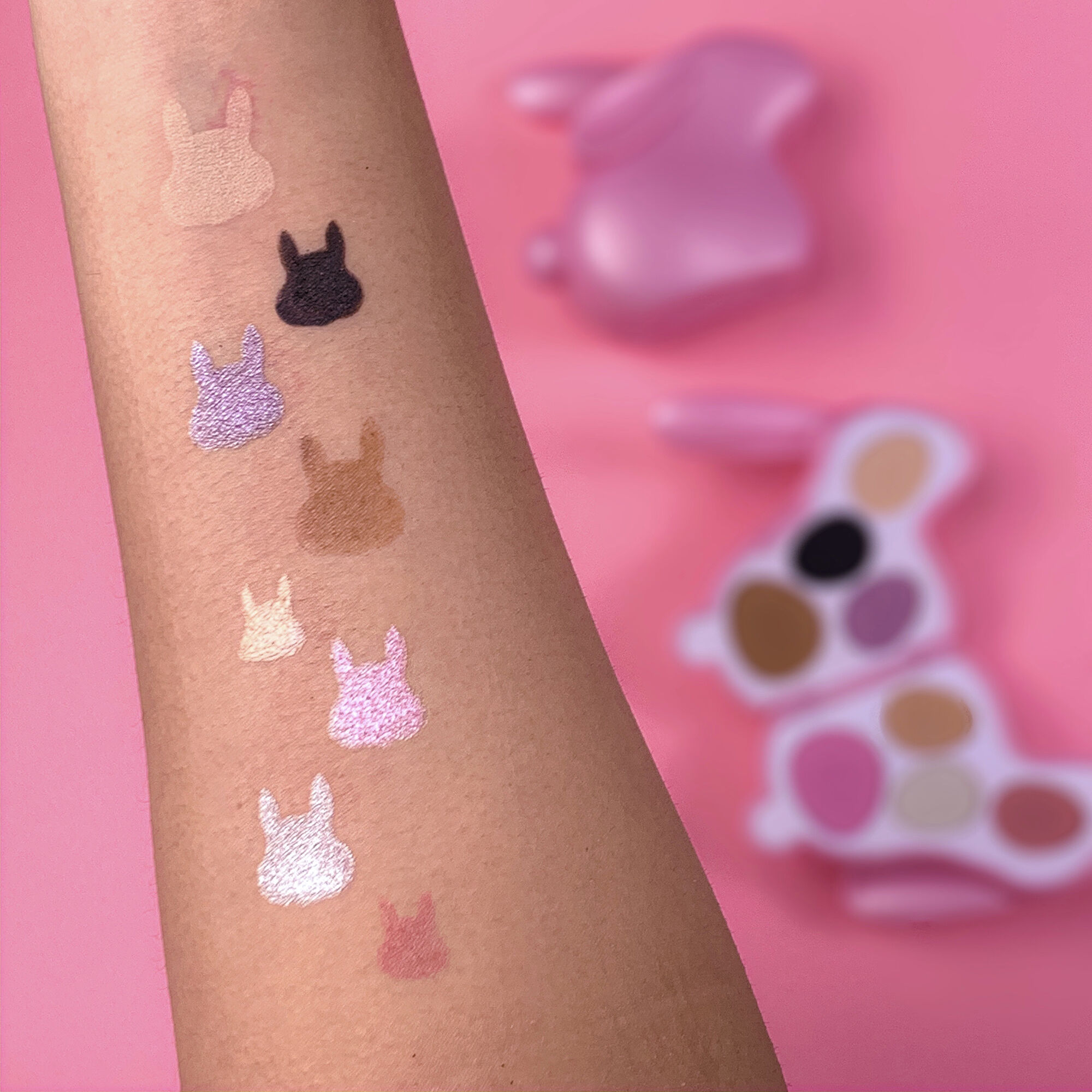 blossom rabbit hutch