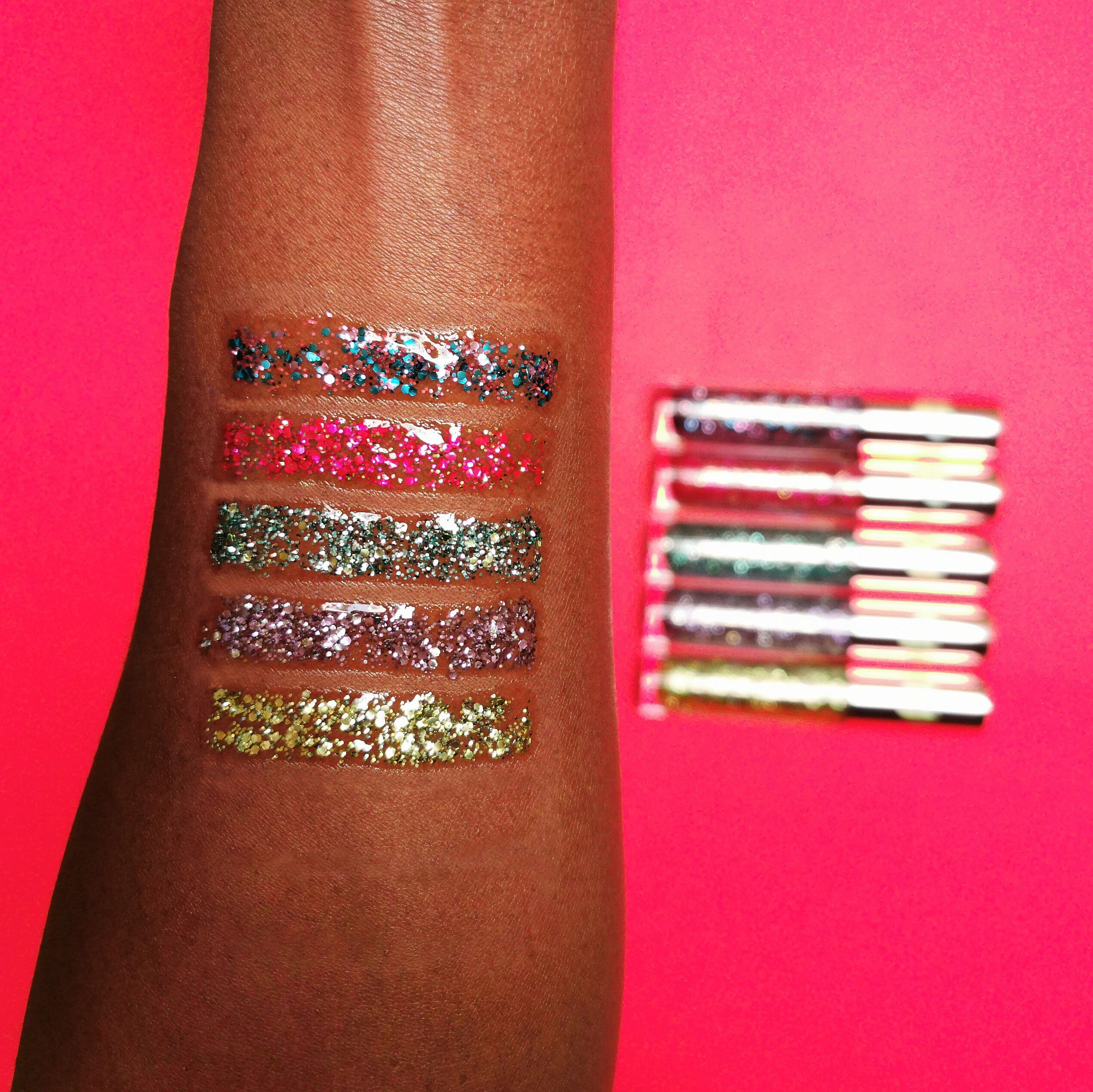 Makeup Revolution Viva Glitter Body Gloss