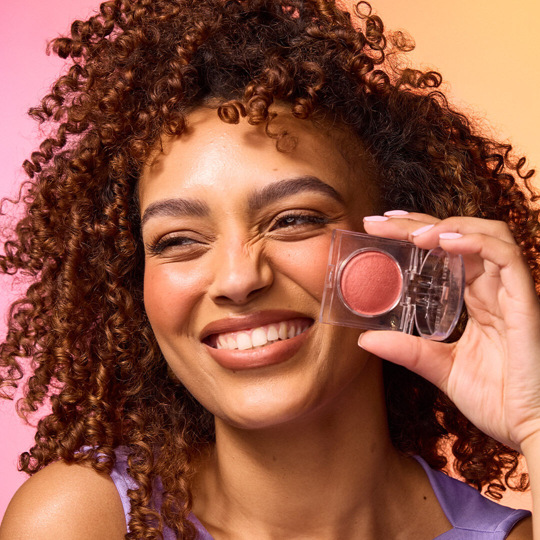 Revolution Bouncy Blur Blush Paprika Pop Soft Bronze