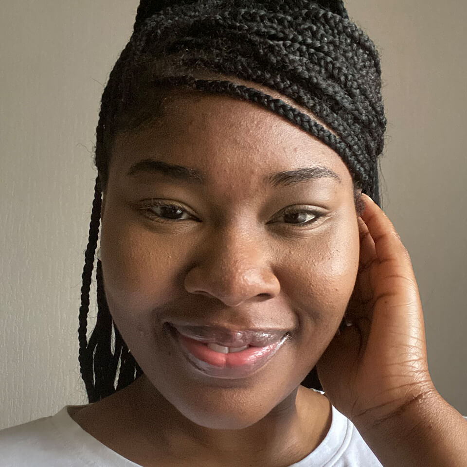 Revolution Conceal & Define 16H Full Coverage Concealer  C13.2