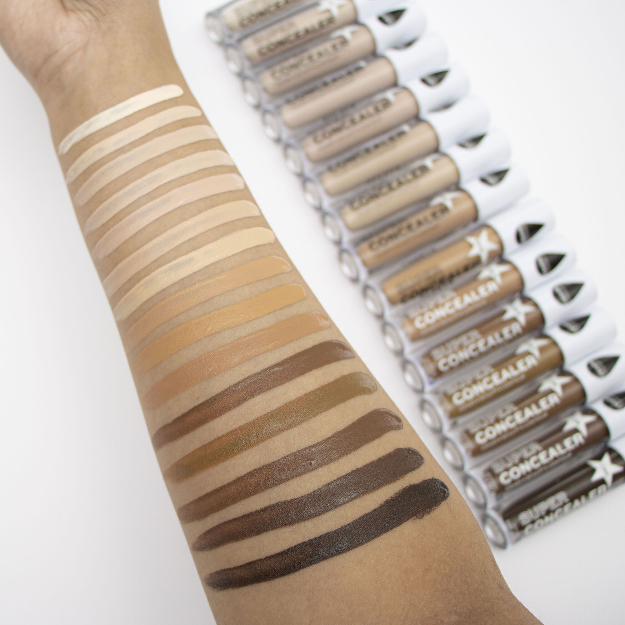 Relove by Revolution Super Concealer Radiant Matte Revolution Beauty