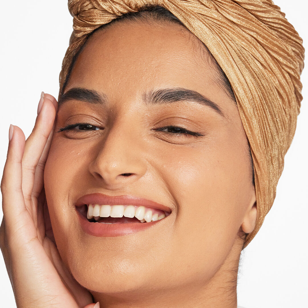 Revolution Skin Silk Radiant Satin Serum Foundation F12C