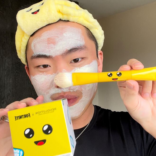 Makeup Revolution X Fortnite Peely Banana Mousse Face Mask