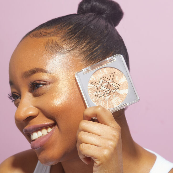 XX Revolution Bronze Light Marbled Bronzer Revolution Beauty