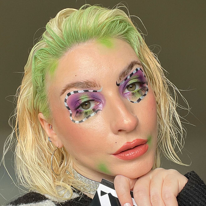 Beetlejuice x Makeup Revolution It's Showtime Eyeshadow Palette