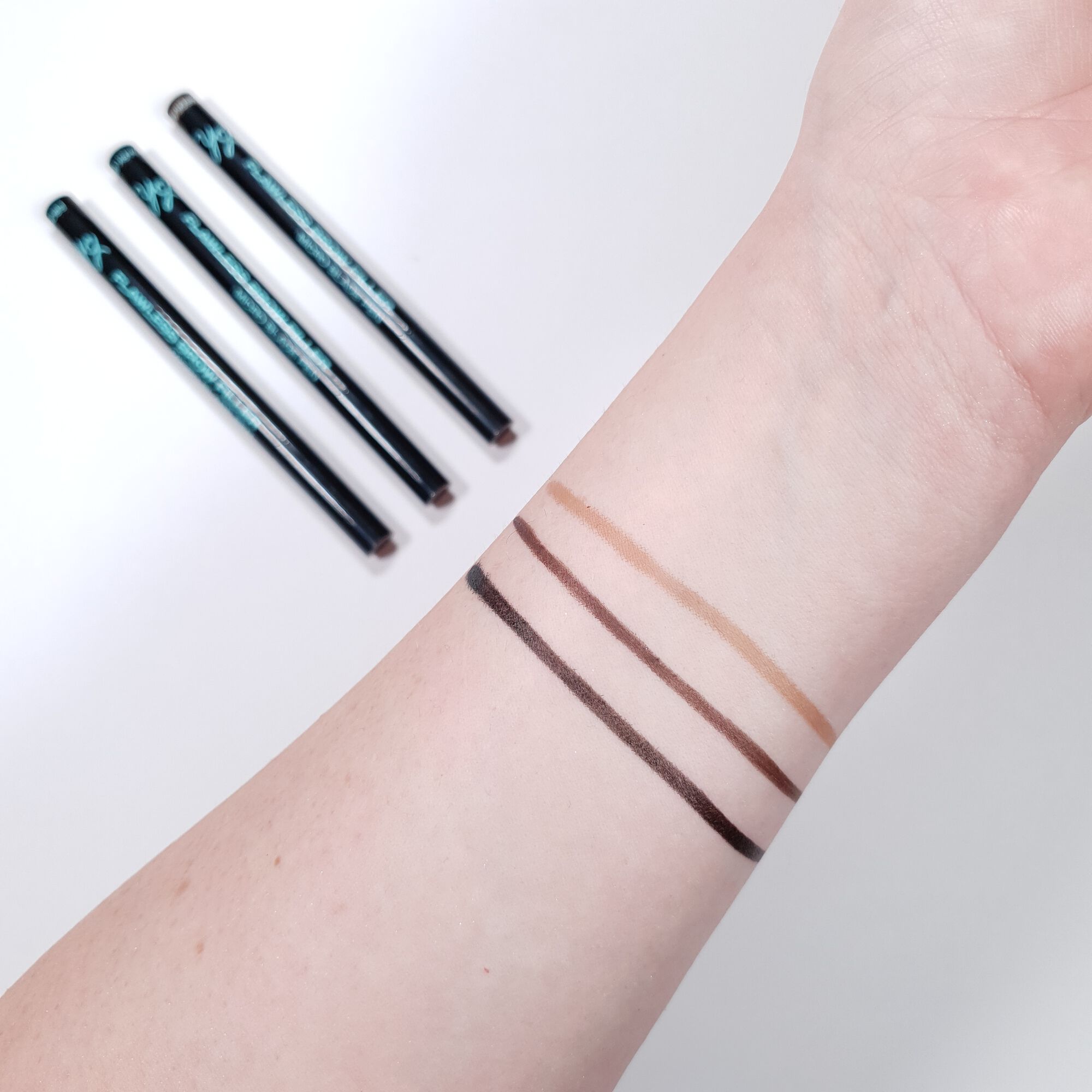 BH Flawless Brow Filler Pen Medium Brown