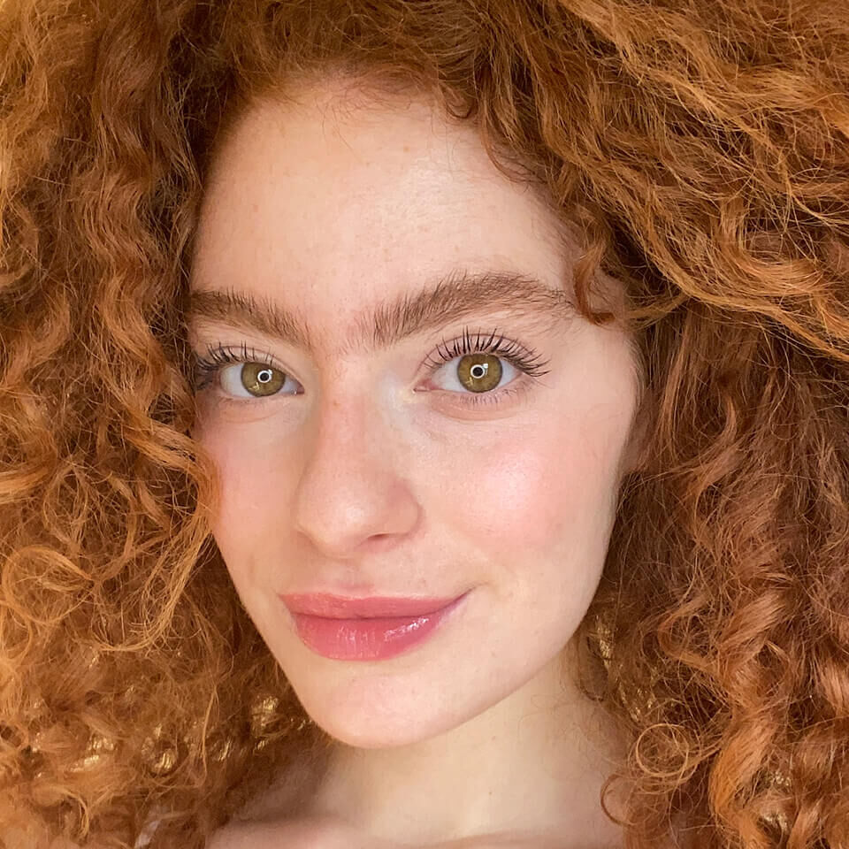 Revolution Conceal & Define 16H Full Coverage Concealer  C0.2