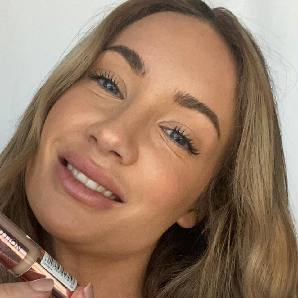 Revolution Conceal & Define 16H Full Coverage Concealer  C8