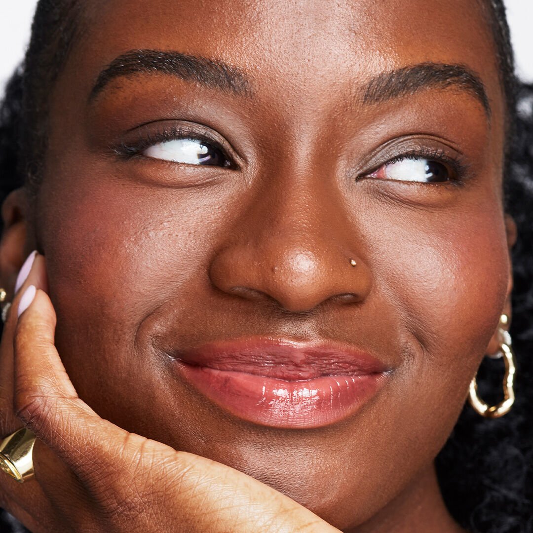 Revolution Pout Bomb Plumping Gloss Cookie Warm Nude