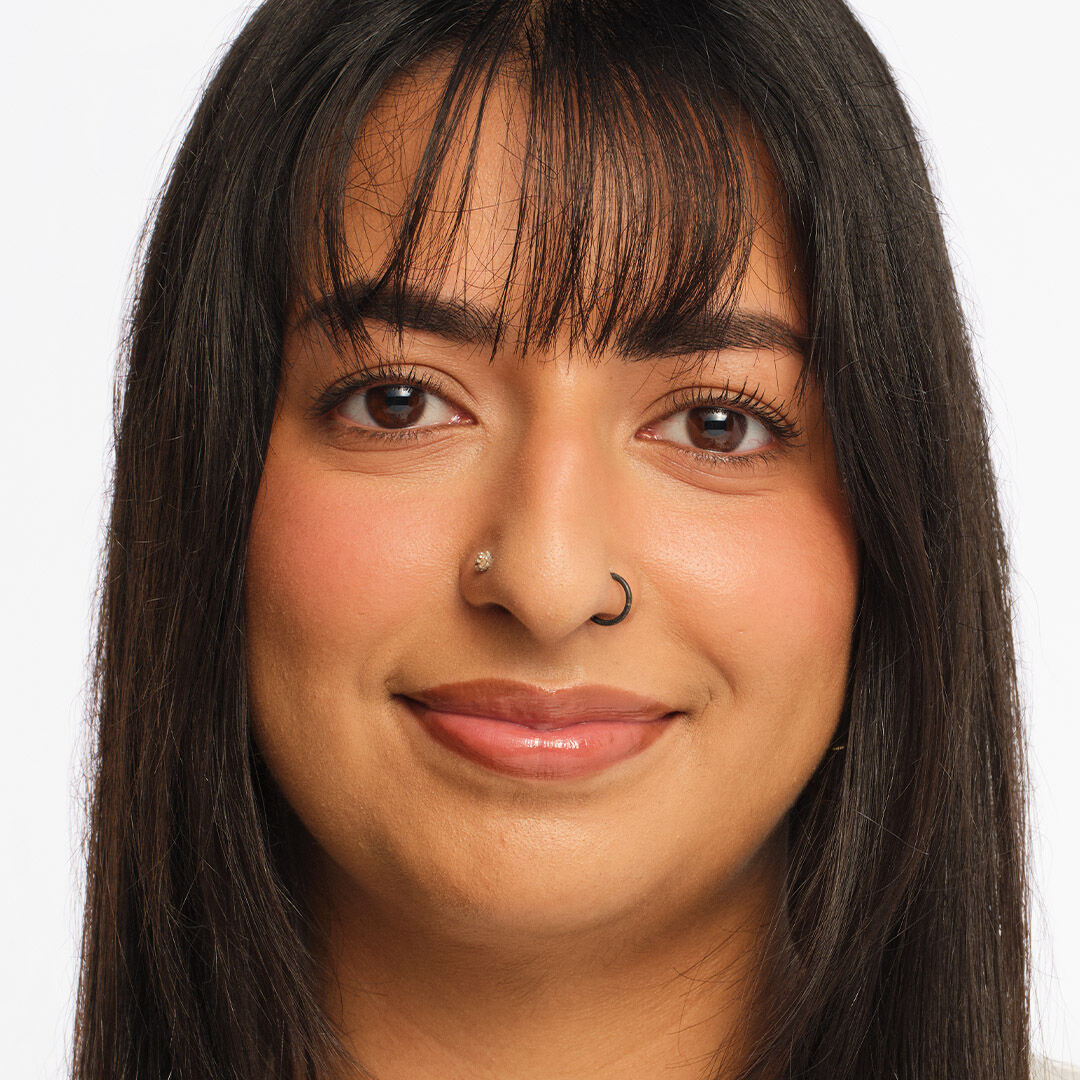 Revolution Skin Silk Radiant Satin Serum Foundation F9.5NC