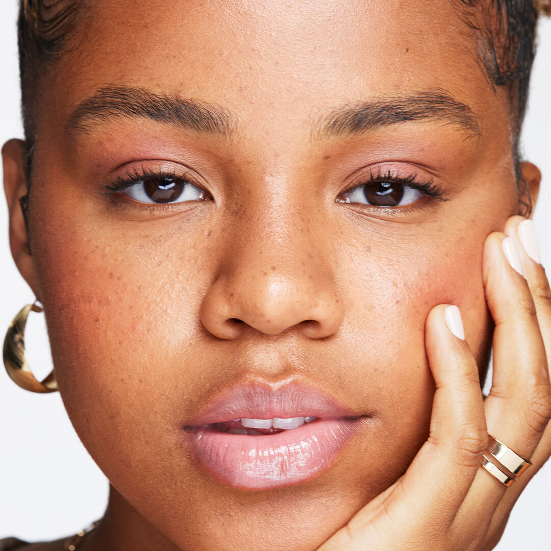 Revolution Pout Bomb Plumping Gloss Doll Warm Nude