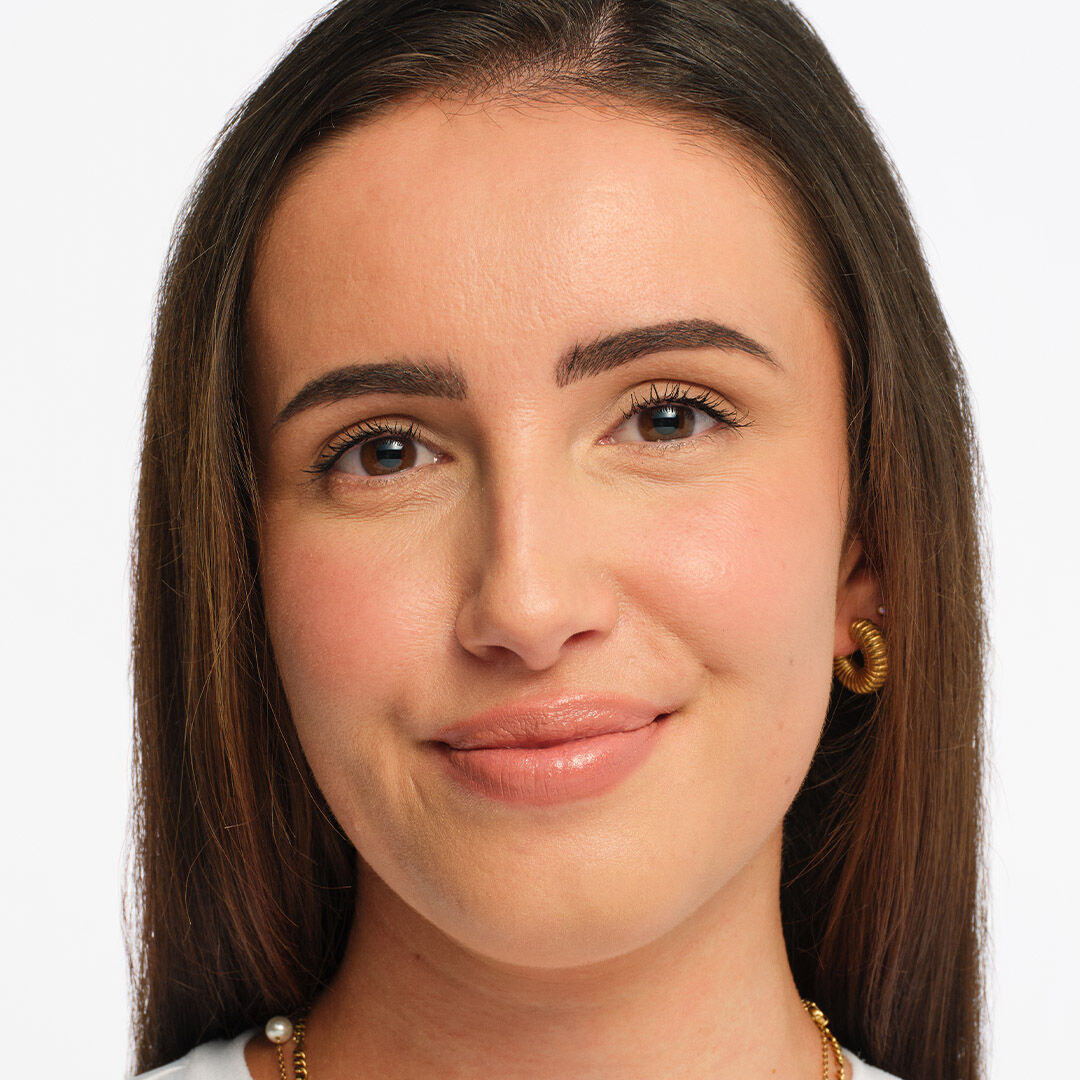 Revolution Skin Silk Radiant Satin Serum Foundation F8.2N