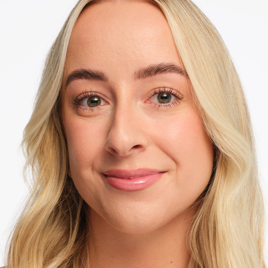 Revolution Skin Silk Radiant Satin Serum Foundation F7.2NW