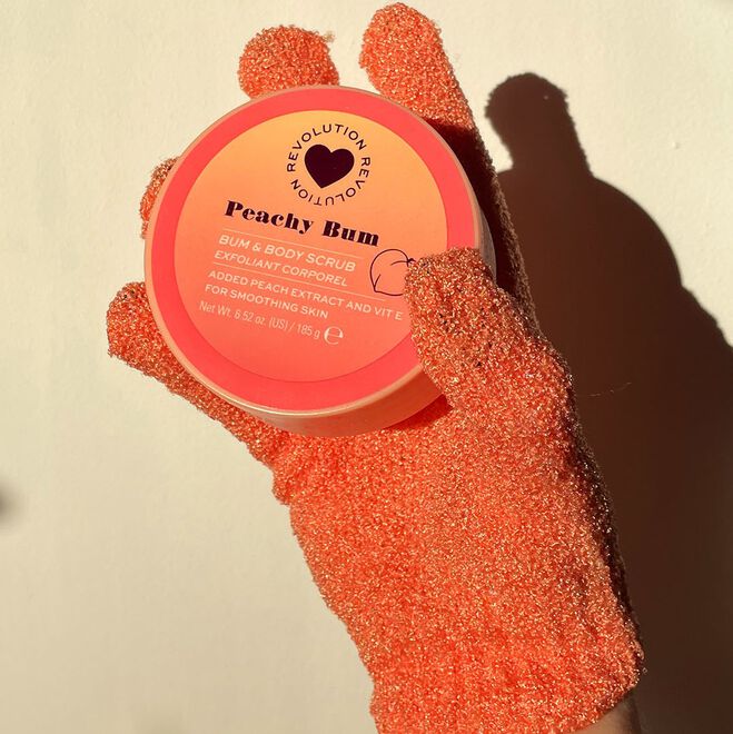 I Heart Revolution Peachy Bum Gift Set