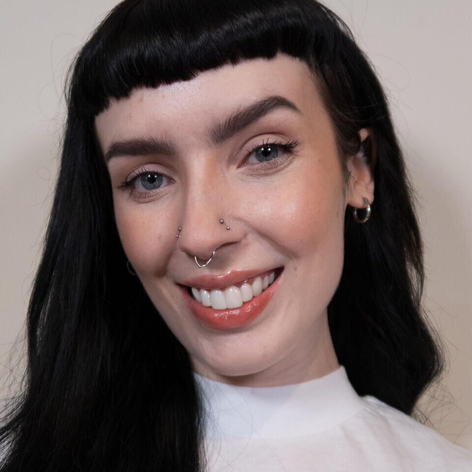 Revolution Conceal & Define 16H Full Coverage Concealer  C1