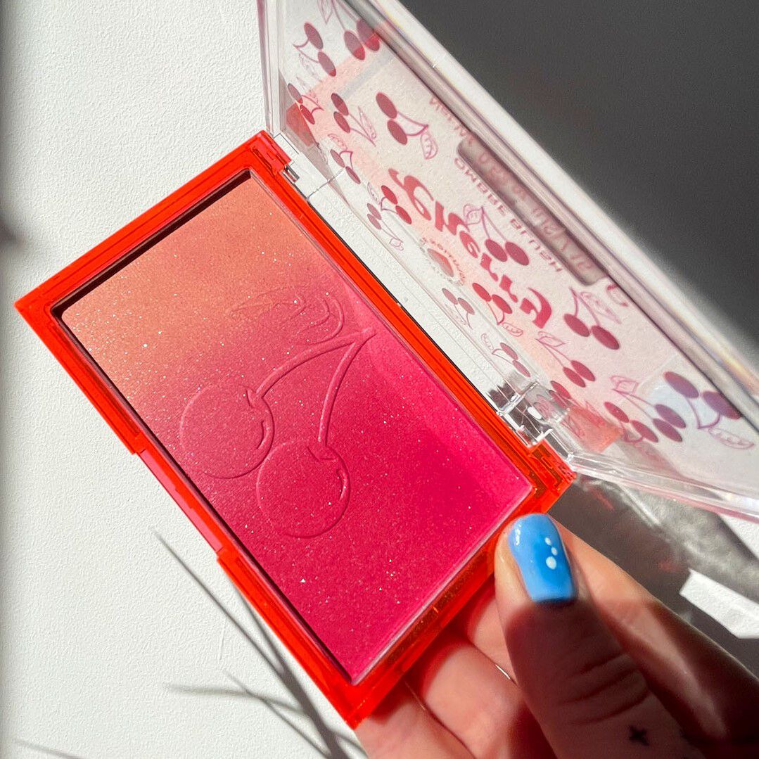 I Heart Revolution Cherry Ombre Blusher