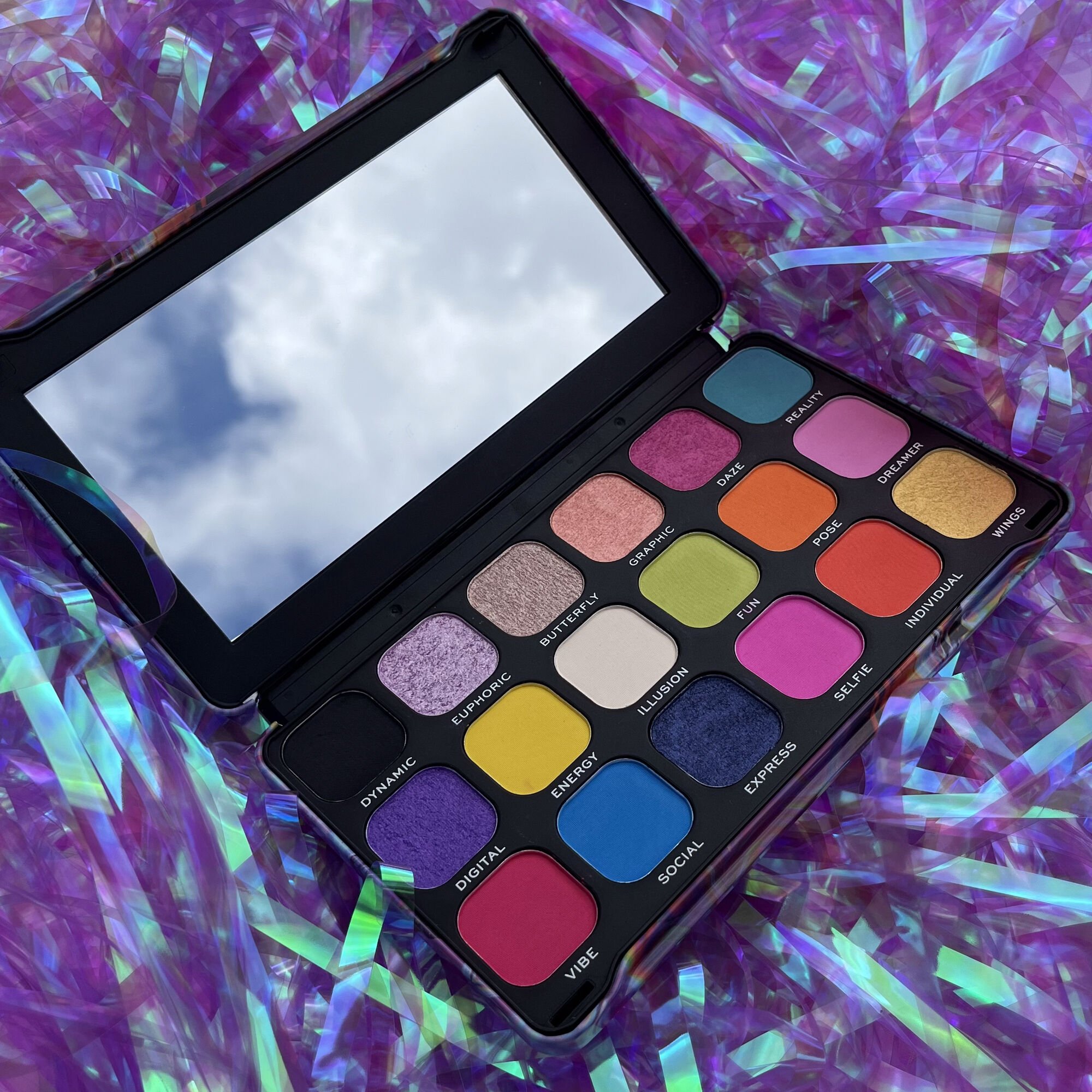 Makeup Revolution Forever Flawless Digi Butterfly Eyeshadow Palette