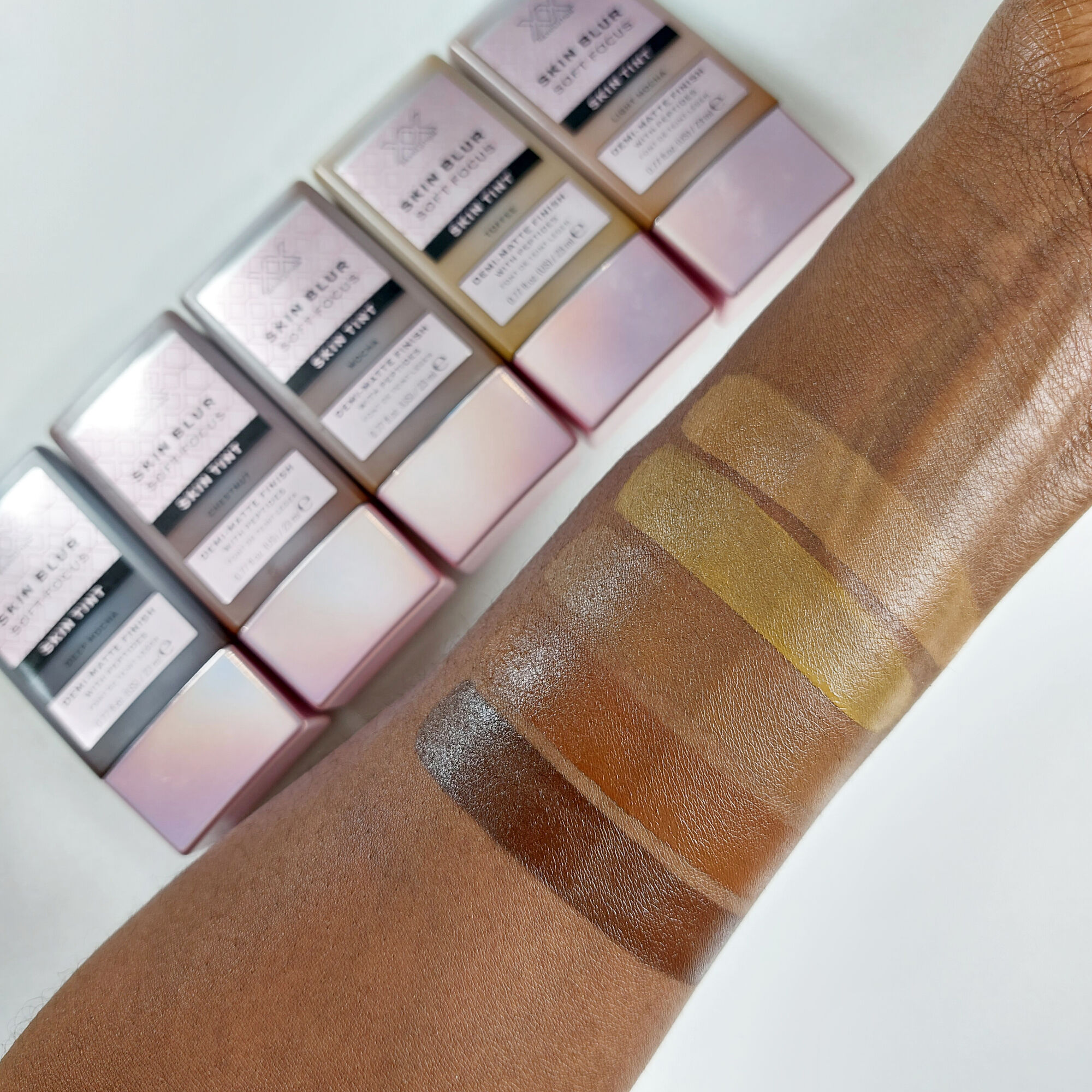 XX Revolution Skin Blur Soft Focus Skin Tint Mocha