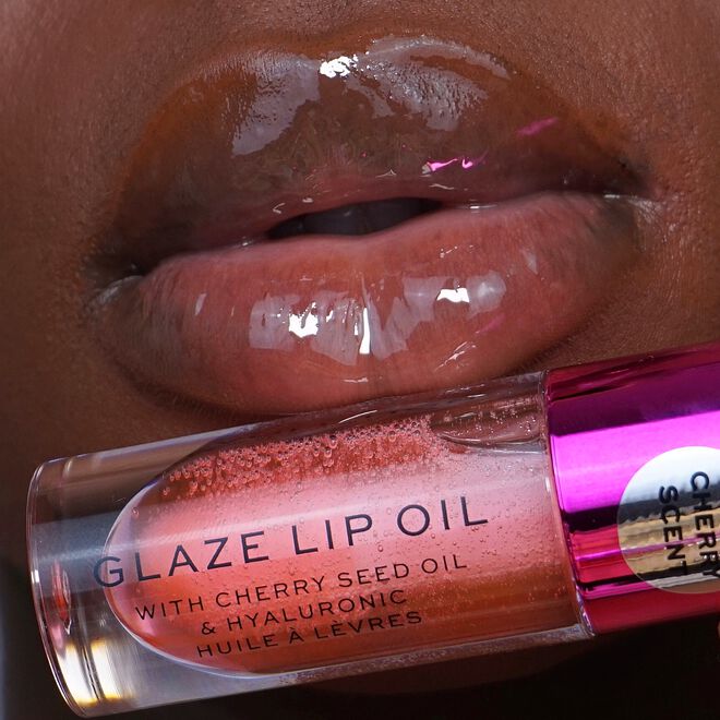 Makeup Revolution Glaze Lip Oil Glam Pink