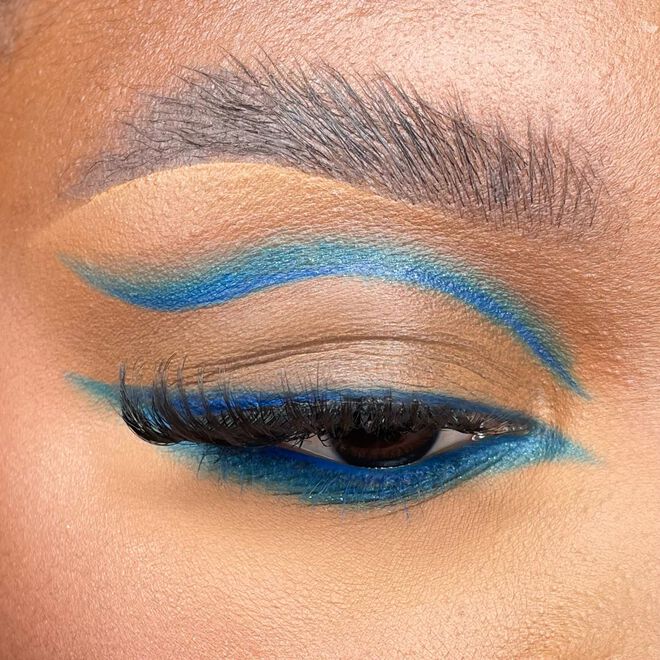 Makeup Revolution Felt & Kohl Eyeliner Blue