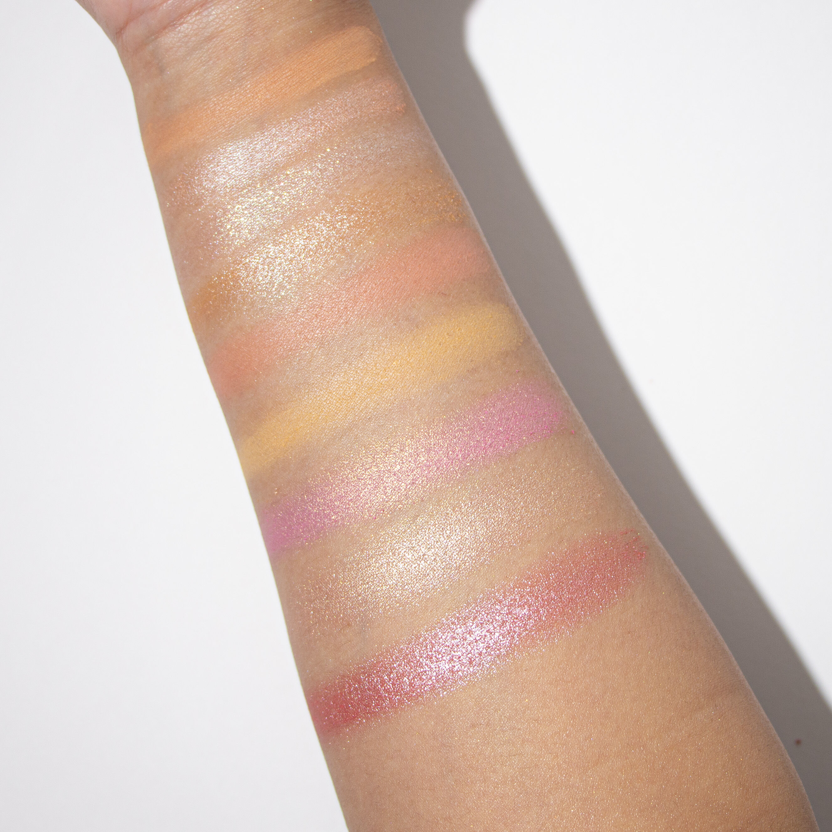 Makeup Revolution Forever Flawless Regal Romance Eyeshadow Palette