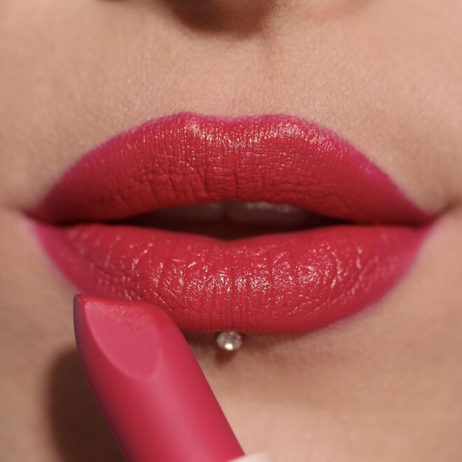 Makeup Revolution Lip Allure Soft Satin Lipstick Material Girl Wine