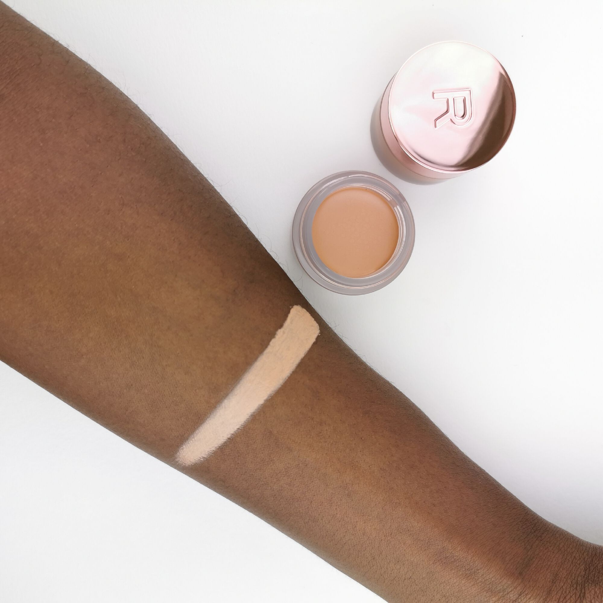 Makeup Revolution Eye Bright Under Eye Corrector