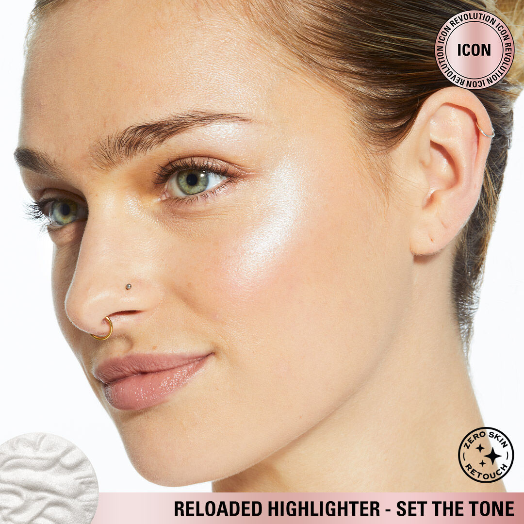 Makeup Revolution Reloaded Highlighter Set the Tone