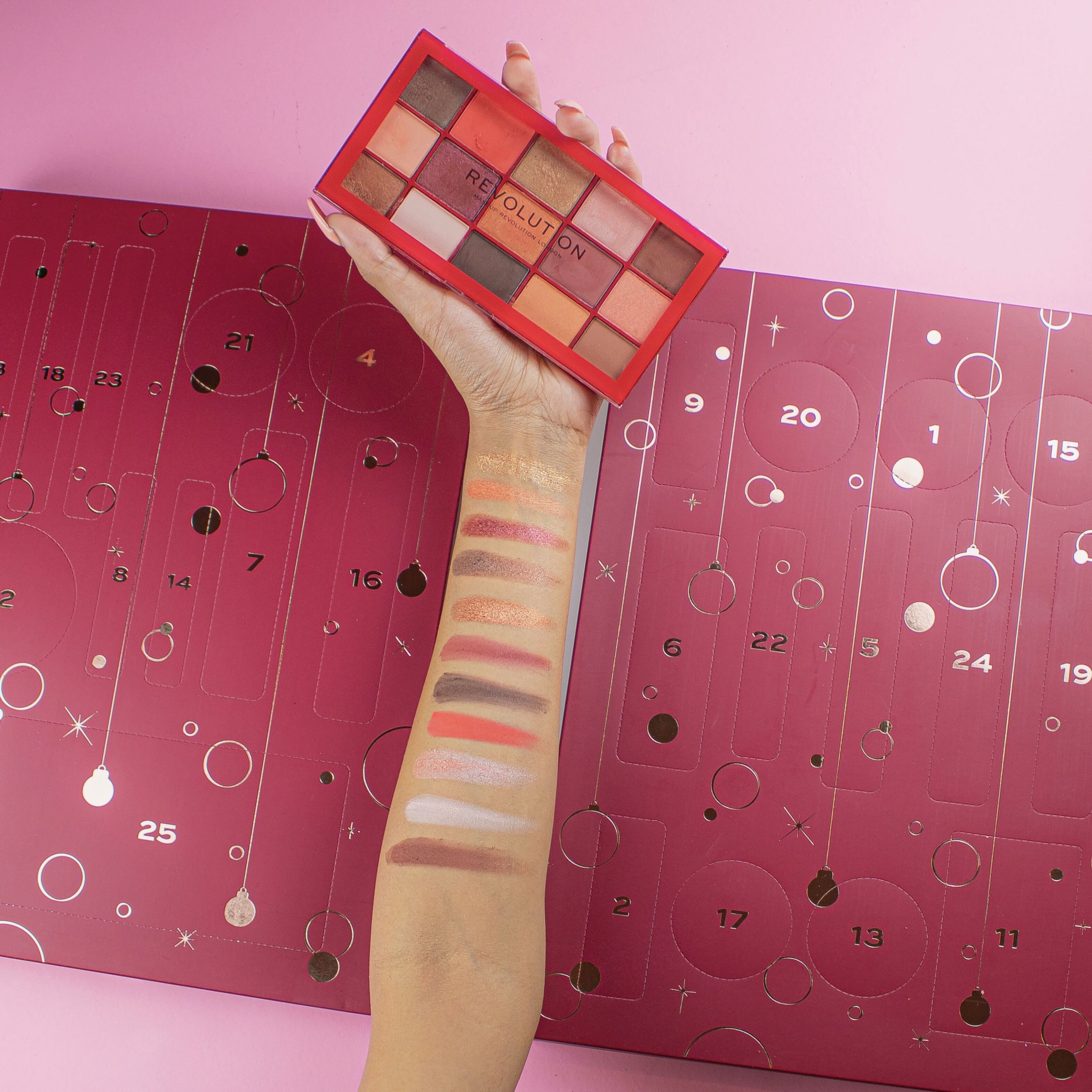 Calendrier De L'avent 2022 Makeup Revolution