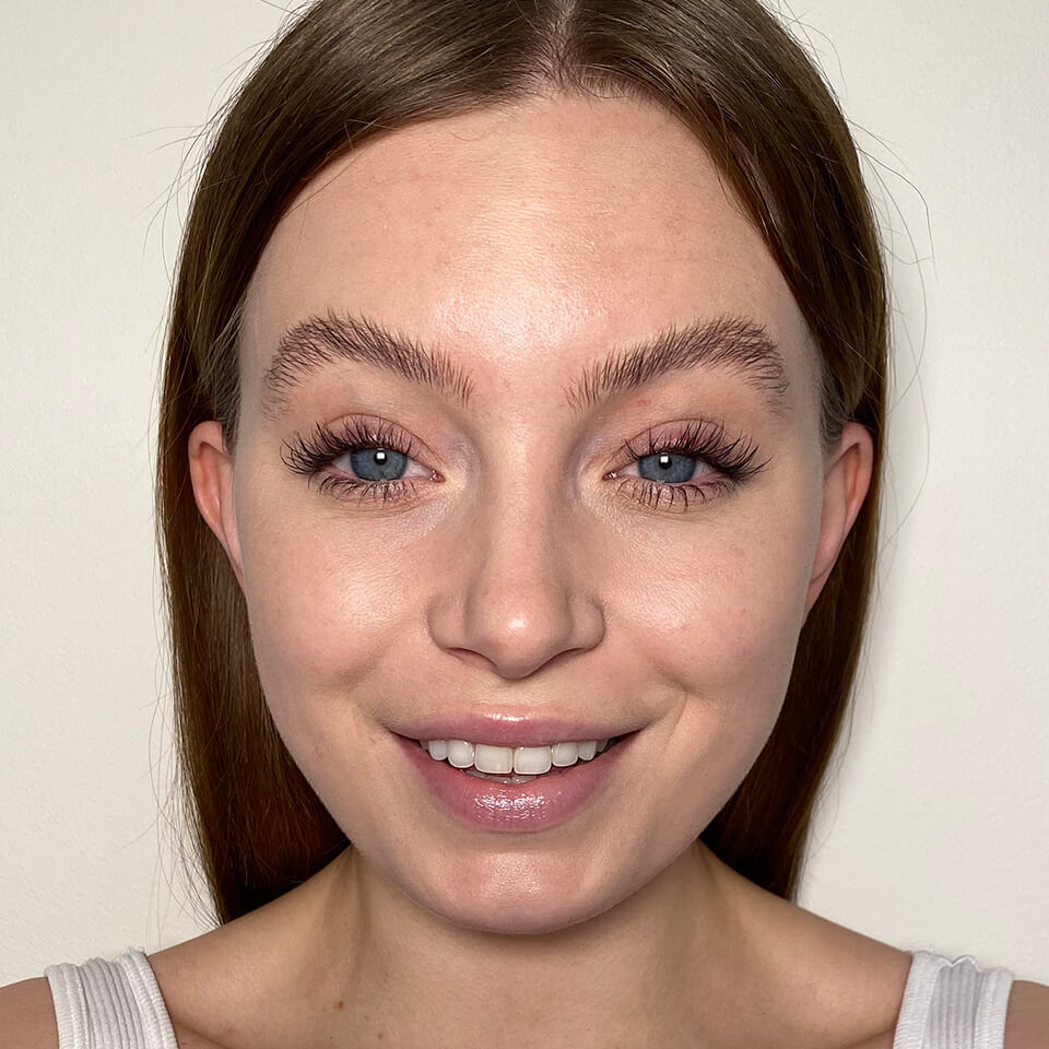 Revolution Conceal & Define 16H Full Coverage Concealer  C3