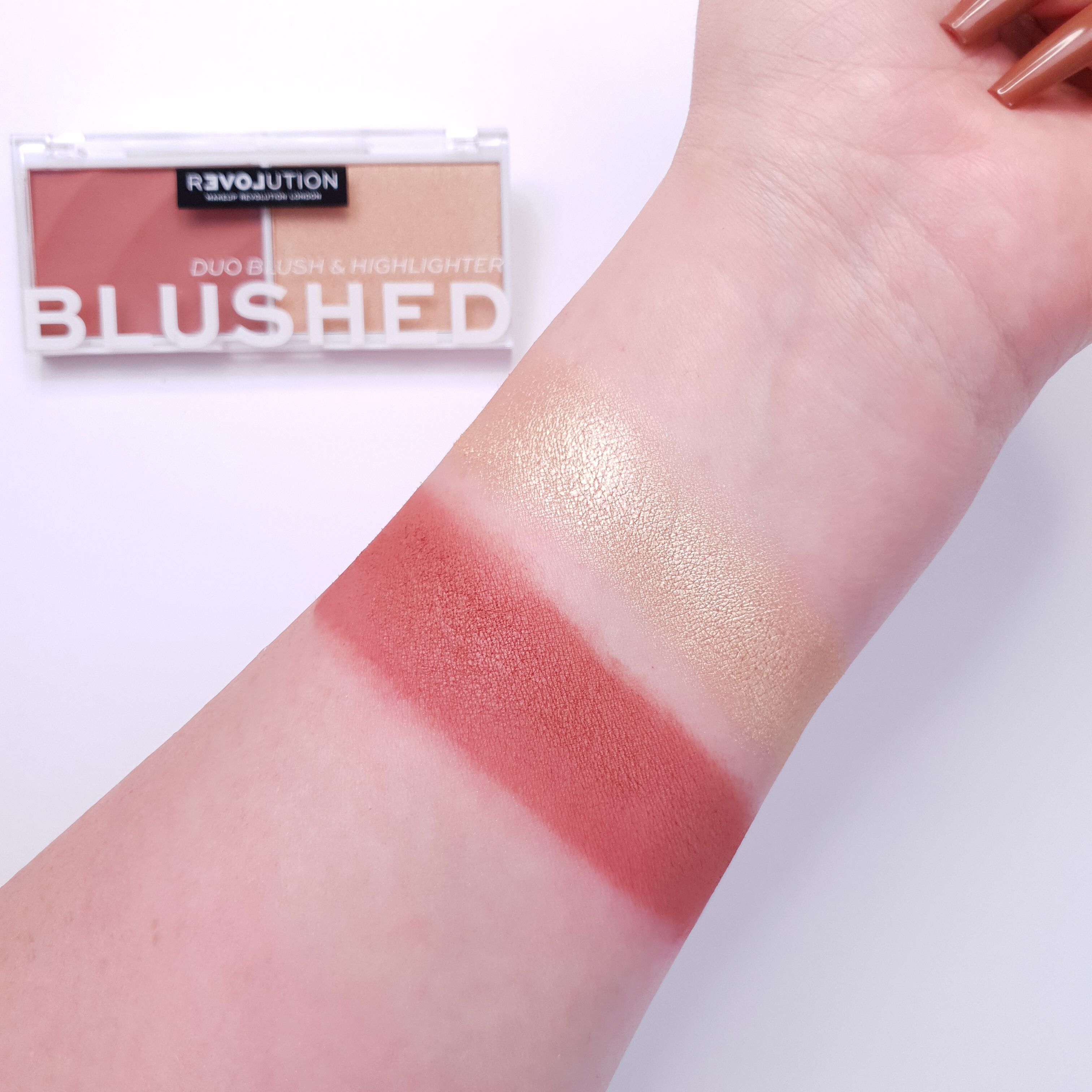Relove by Revolution Colour Play Blushed Duo Kindness