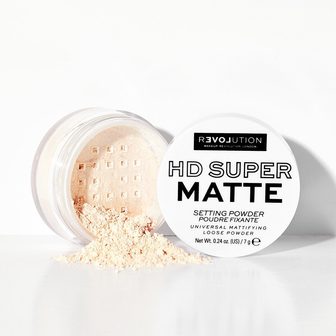 RELOVE Super Matte Pressed Powder Beige – RevolutionBeauty Maroc